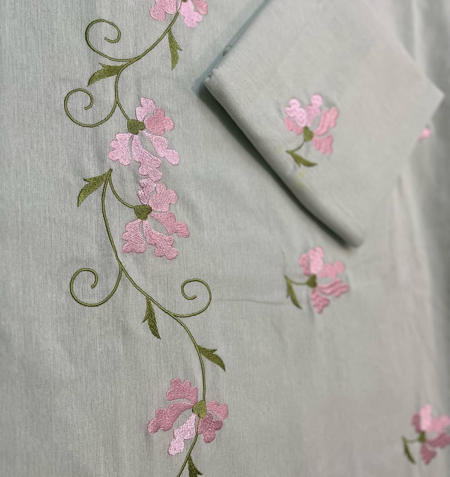 Embroidered Terry Hand Towels